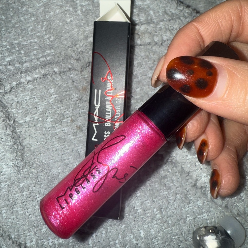 Mac viva glam Miley Cyrus Lipglass
